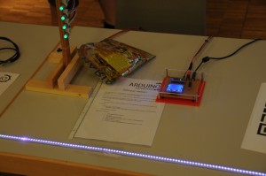 Spiel mit Entfernungssensor und LED-Leiste im Sensorpark von Hubert